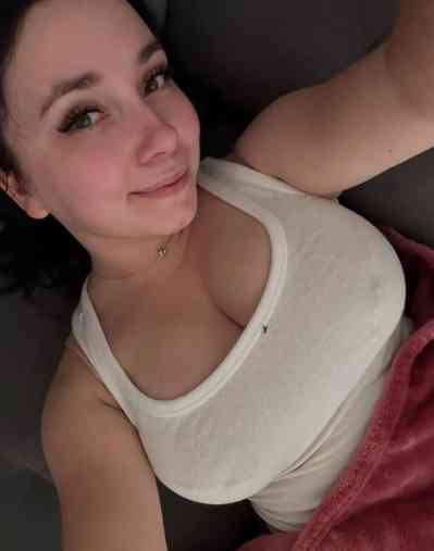 25 year old Escort in El Gouna Add me on telegram @Jennifer120765
