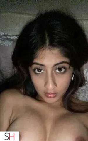 New &amp; Discreet Pleasure in North Moncton Elegant & 21 year old Escort in Moncton