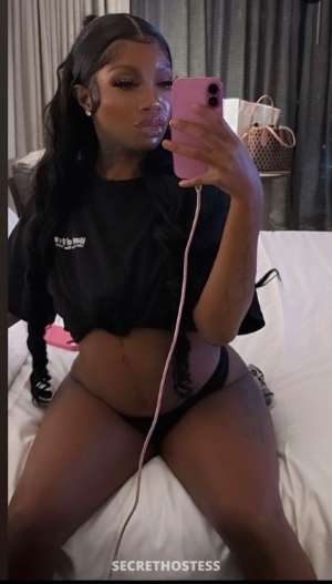 Throat Godess 4 11Outcalls Pretty &amp; Petite 22 year old Escort in Lancaster CA