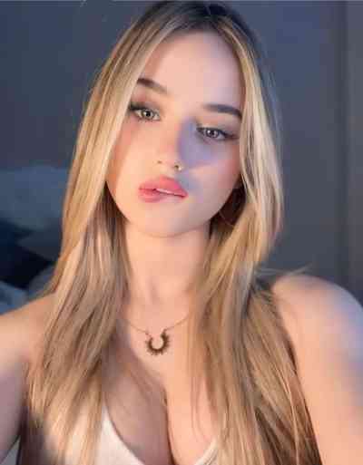 27 year old Escort in Big Spring TX Available to link up, day/ night services.. Signal : xxxx-