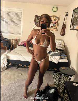 Sexyyy lightskinn 20 year old Escort in Concord CA
