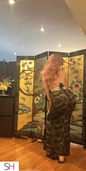RED Hair Busty Beauty Girlfriend 30 year old Escort in Kitchener
