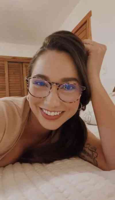24 year old Hispanic Escort in Huntington Beach CA Hey pappy