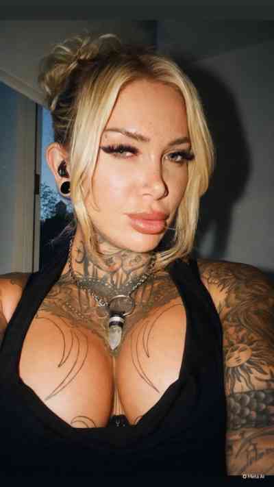 33 year old Caucasian (white) Escort in Dedham MA Allie K Schmitz Let’s relax together