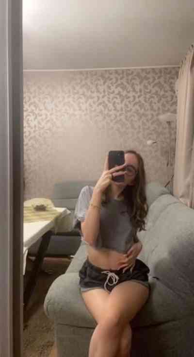 27 year old Escort in Ajax This I’m available for hookup for your needs hit me up on
