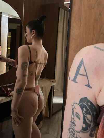 26 year old Caucasian (white) Escort in Antioch CA Hook up and massage