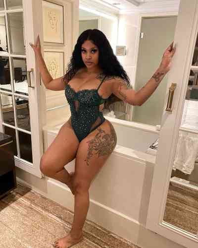 25 year old American Escort in Dade City FL I’m available for lovely and nice fuck