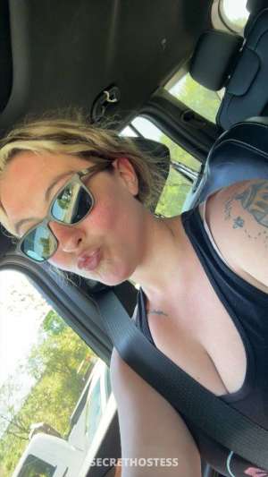 Ready To Rub 24 year old Escort in Lansing MI