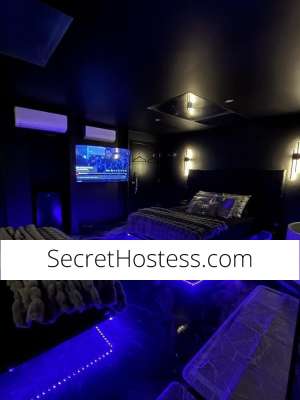 Escort Image - 4
