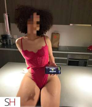 Myra 20Yrs Old Escort Calgary Image - 4