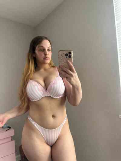 27 year old Escort in Casa Grande AZ Elegant Muse for the Discerning Gentleman