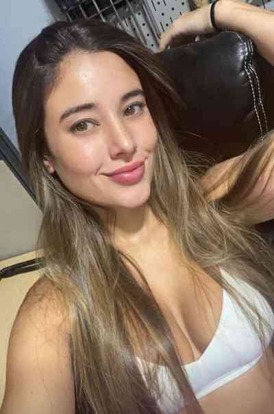 27 year old Escort in Athens TX Looking for someone special and also I am up for a message 