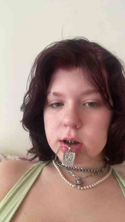 26 year old Escort in Sevilla I’m down for all type of sex services