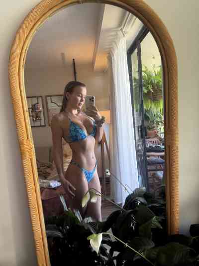 37 year old Escort in Bethesda MD Looking for fun