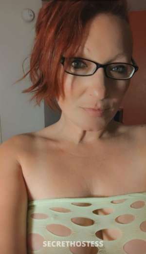 45 year old Escort in Victoria TX No cover charge for the personality