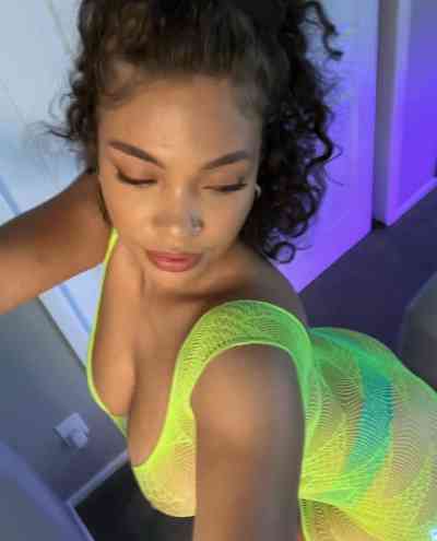 25 year old American Escort in Edmond OK Sexy, Young, and Ready For Fun! Looking for an Amazing Night