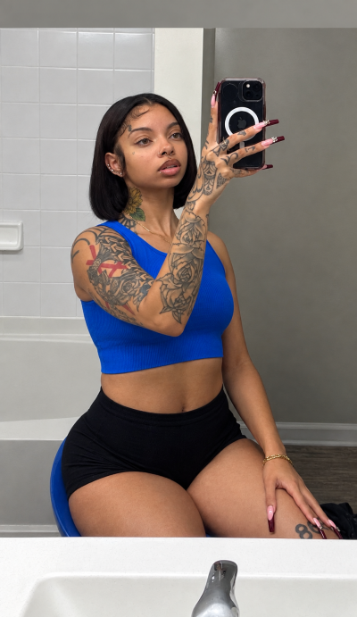 27 year old Mexican Escort in Bristol Hello gents,100% REAL PICS!!!NEW Best in town