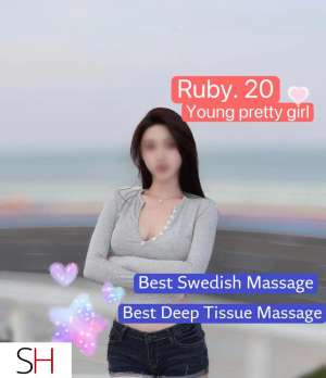 (CR) New pretty girl Ruby first time on the Island 20 year old Escort in Comox Valley