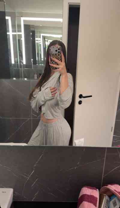24 year old Escort in Darwin Available for hookups 💦… horny