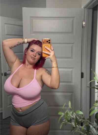 28 year old Escort in Akron OH Hi I’m Tammy A naughty girl that'll take you to 