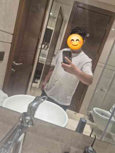 30 year old Asian Escort in Dehli For good fun
