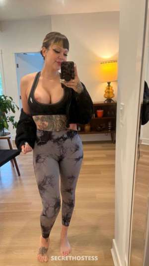 26 year old Escort in Toronto Hot🍑Angela 🍆number: xxxx-xxx-xxx I want you so Deep 