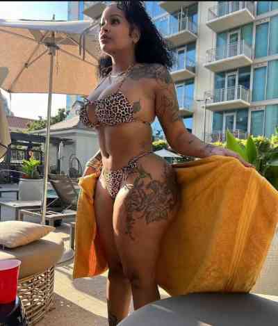 25 year old Escort in Aurora 💋 Your place or mine—I’m available. Send me a message