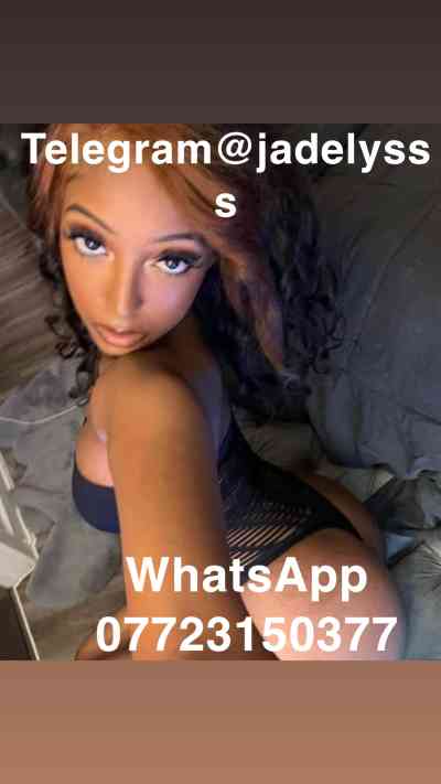 25 year old Black Escort in Llanelli WhatsAxxxx-xxx-xxx