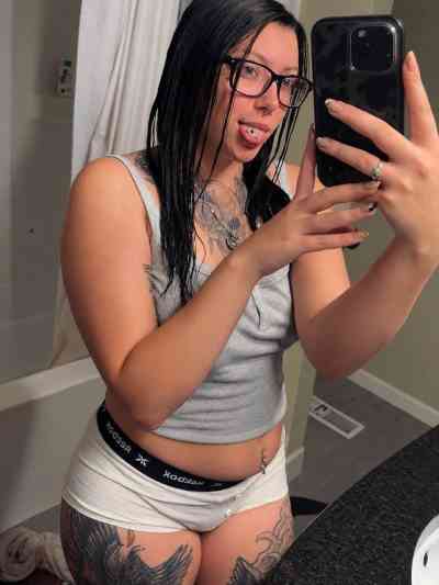 29 year old Escort in Kingston upon Hull Add me on telegram @klowie_lynn6