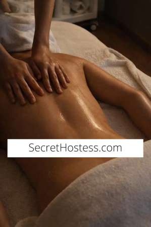 0 year old Cambodian Escort in Hamilton Excotictouchmassage