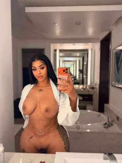 24 year old Escort in Darwin I’m available for incall and outcall with online services