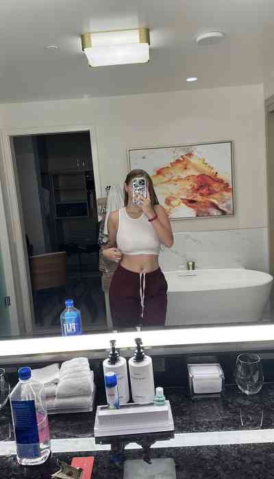 28 year old Escort in California City CA Private moments, good company